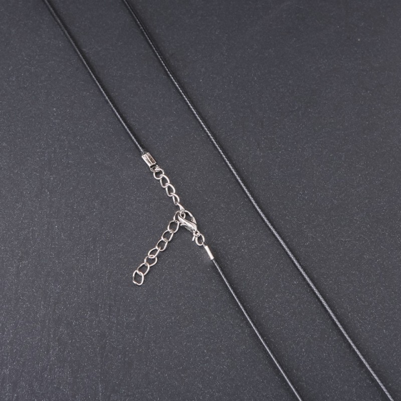 Cena za balení / 10 ks: Voskovaná šňůrka na přívěsky, průměr 1,5 mm, délka 60–68 cm, černá