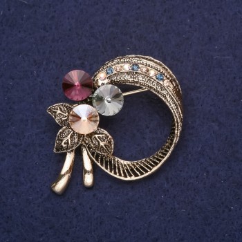 Brožka «Kytička» se štrasami v květinovém designu