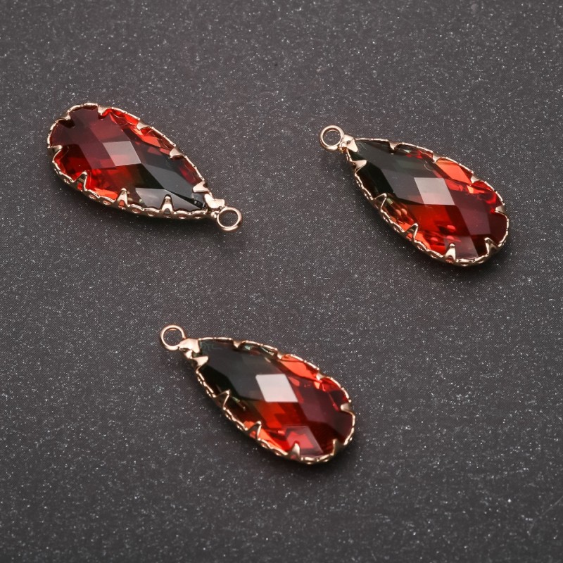 Přívěsek „Kapka“ zeleno-červená barva, zlatá obruba 10×24mm