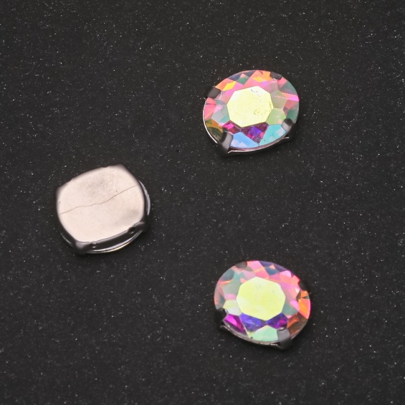 Cena za balení / 10 ks. Šitý krystal v čepu, oválný 8×10 mm duhový
