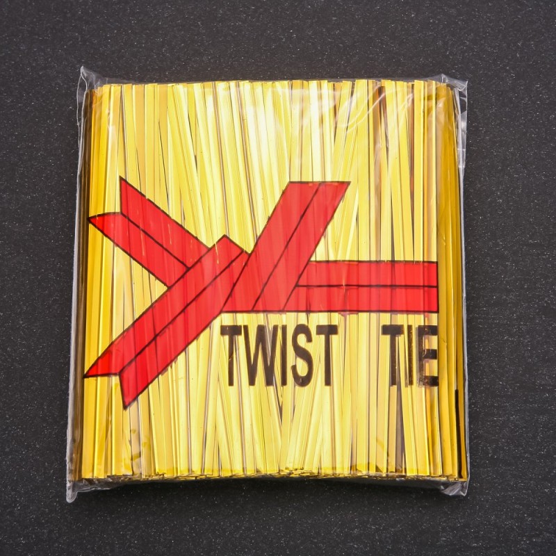 Zlatý fixátor pro bižuterii, 8 cm, balení 800 ks