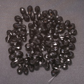 Korálky z Českého křišťálu na vlascu – motýl, průměr 7×13 mm (+/−), délka 35 cm