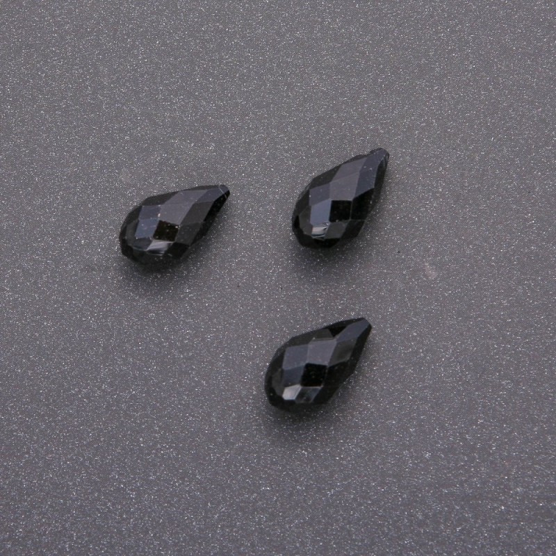 Korálka-přívěšek z agátu ve tvaru broušené kapky 10×18 mm