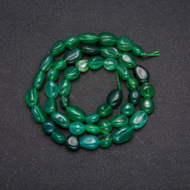 Korálky z přírodního kamene Zelený achát, brusované, průměr 8×12 mm, délka 38 cm