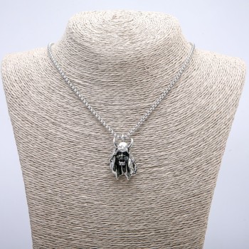 Přívěšek „Démon“ 35×24 mm na řetízku, délka 70 cm, stříbrný kov