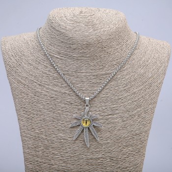 Přívěšek List konopí s drakovým okem, 38×55 mm, na řetízku, délka 65 cm, barva kovu: stříbrná