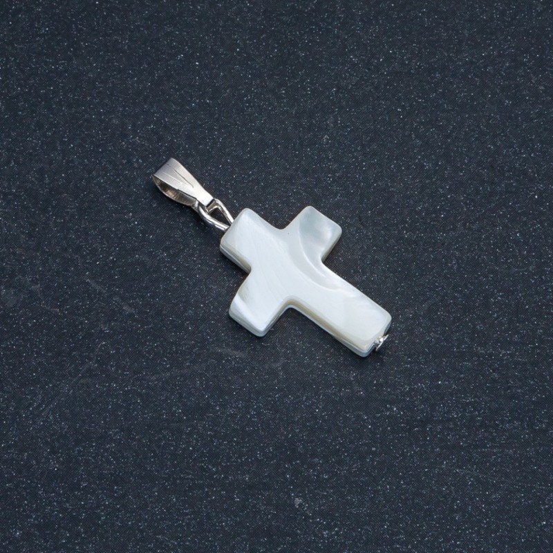 Přívěšek z přírodní bílé perleti 20×15 mm+