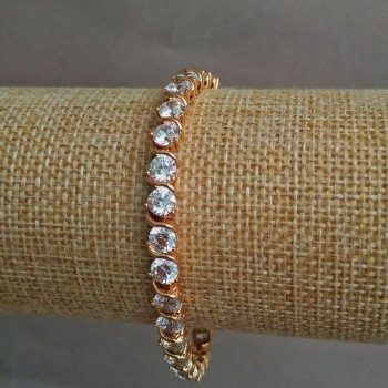 Náramek Xuping pozlacený 18K se bílými štrasovými kamínky, délka 18 cm, tloušťka 6 mm +