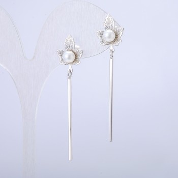 Náušnice Xuping, rhodiované s bílou korálkou, puzetové náušnice, rozměr 50 × 12 mm +