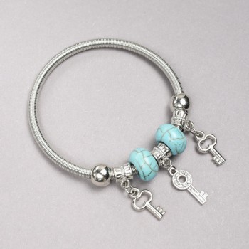 Náramek Pandora s tyrkysovými korálky (kusový), průměr 14×8 mm ± a přívěšky ve tvaru klíče s bílými štrasovými kamínky