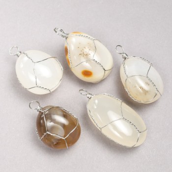 Přívěšek v stříbrném opletení z přírodního kamene, dýmový achát, rozměr 35 × 20 mm