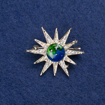 Brožka „Hvězda“ zlatistého kovu, smalt a štras, 32 mm +