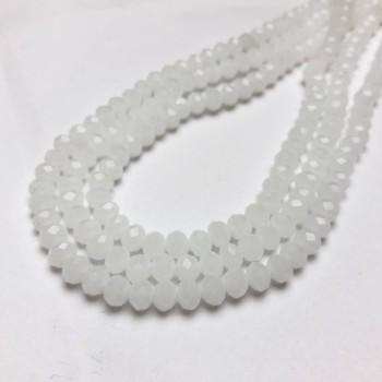 Korálky Český křišťál na vlascu, mléčně matné, brusované rondely, průměr 6×4,5 mm, délka 38–40 cm +