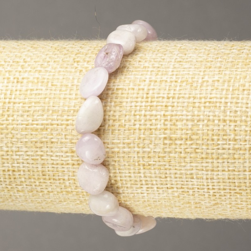 Náramek na gumičce z přírodního kunzitu, facetované korálky, průměr 8×11 mm+