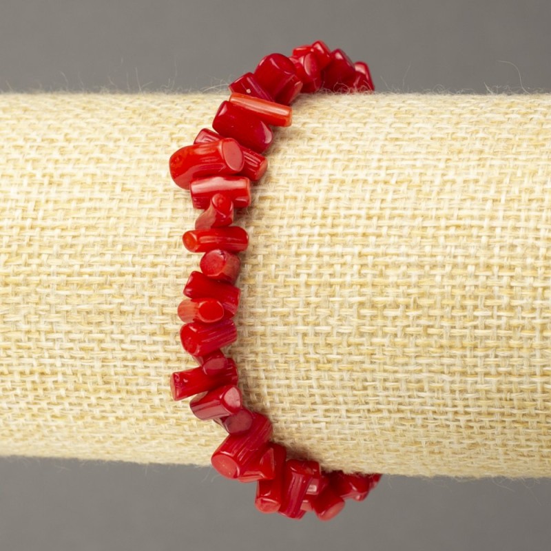 Náramek z červeného korálu na gumičce, červený, facettovaný výbrus, průměr 9×4 mm