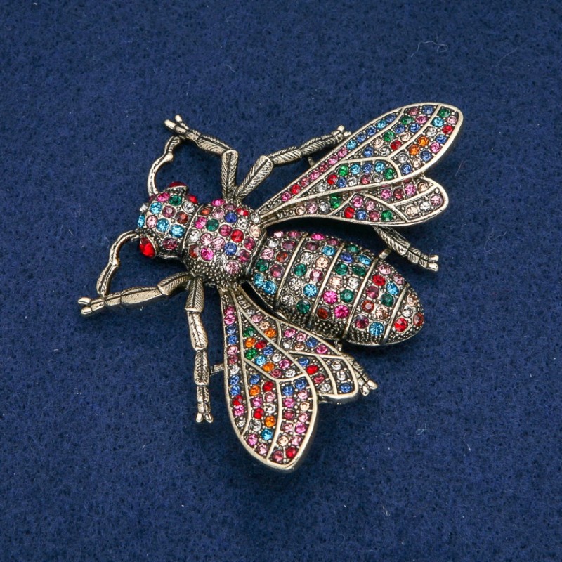Brož Motýl – vícebarevné štras, zlatistý kov, 70×55 mm