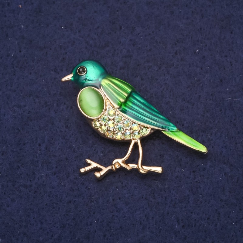 Brož Pták se zeleným kamenem kočičího oka, štras, smalt, zelená barva s efektem chameleon, 44×27 mm, zlatý kov