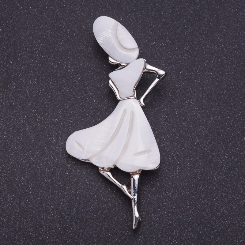 Přívěšek-kinesh „Dáma perleť“, barva kovu „stříbro“, délka 8,4 cm