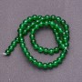 Korálky z přírodního chrysoprasu na niti, hladké kuličky, průměr 6 mm, délka 38 cm