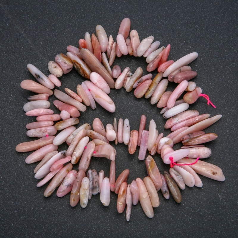 Nitka z opálu, zrníčko «jehla» 41 cm