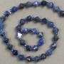 Korálky na niti z přírodního kamene sodalit, broušené do tvaru rombu, průměr 8,5×8,5 mm, délka 38 cm ± (vložka rokajl 3×3 mm)