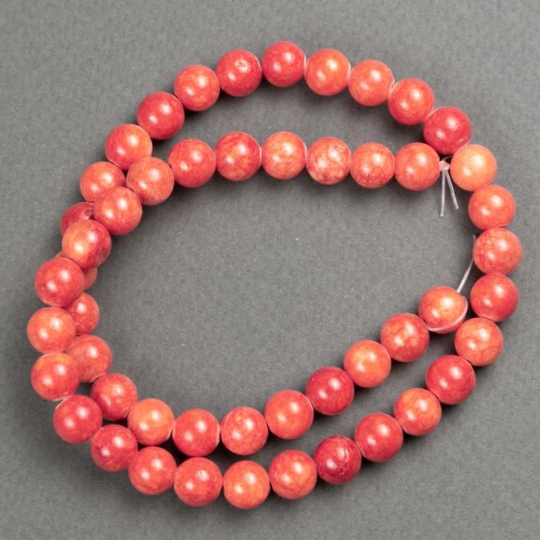 Korálky Koral (umělý akryl) na niti, hladké korálky, průměr 8,5 mm, délka 40 cm