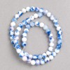 Modro-bílé korálky sodalit (umělý akryl) na niti, hladká kulička, průměr 6 mm ±, délka 40 cm ±