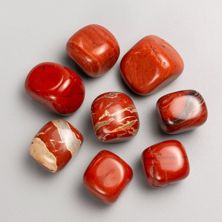 Suvenírový červený jaspis – facetovaný 23 × 20 mm (+-) balení 100 gramů