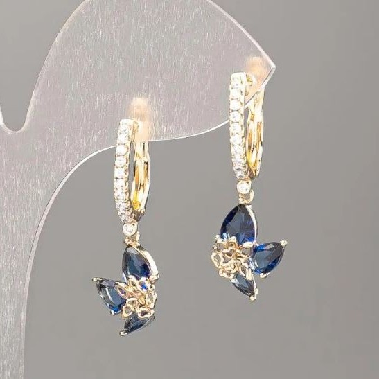 Náušnice Xuping pozlacené 18K s modrým kamenem a bílými štrasami 30×10 mm