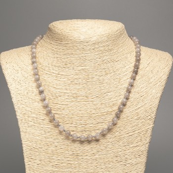 Náhrdelník «Labrador» hladká kulička, průměr 6 mm ±, délka 50 cm ± z kamene bílý nefrit (synteticky barvený)