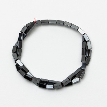 Korálky z hematitu, obdélníkového tvaru, průměr 4×8 mm, délka 40 cm na vlascové šňůře