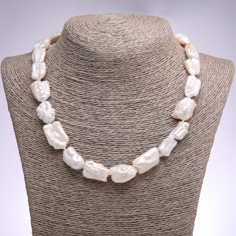 Náhrdelník z barokních říčních perel, bílé, průměr 16×22 mm ±, délka 48 cm