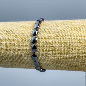 Náramek z hematitu, oválné korálky o velikosti 8×6×3 mm, délka 18 cm, elastický