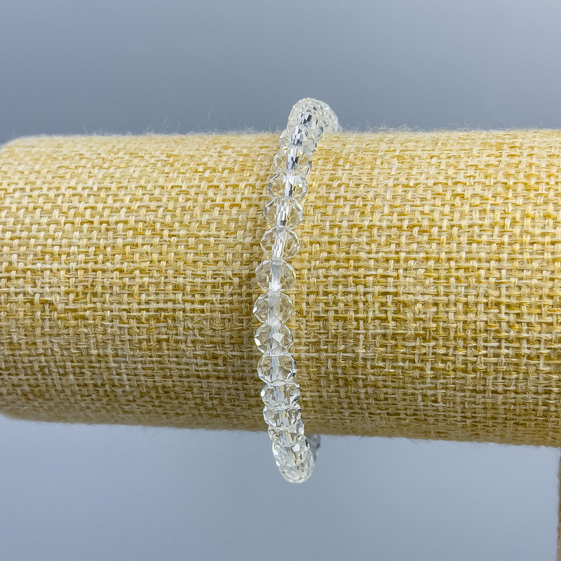 Náramek z českého křišťálu, průhledný bílý, facettovaný rondel, průměr 6×5 mm +-, délka 18 cm (elastický)