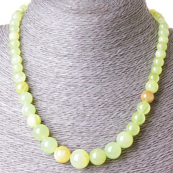 Náhrdelník z onyxu – kuličky 6–14 mm, délka 47 cm, bez uzlů