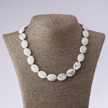Náhrdelník z chalcedonu oválný, délka 45 cm, rozměr 13×18 mm