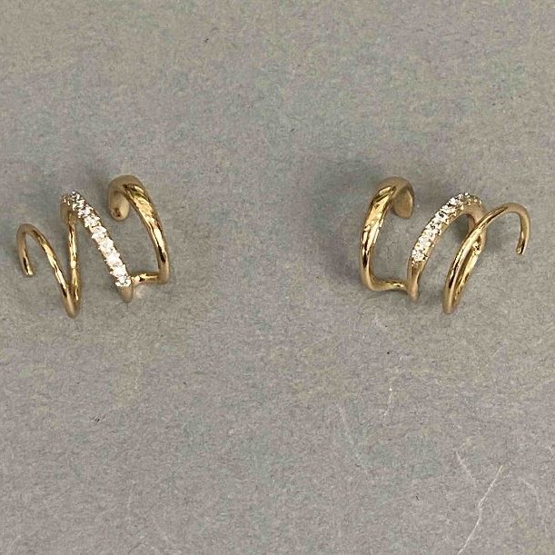 Trojitý kaf Xuping s 18K pozlacením, bílé krystaly, 10×8 mm +