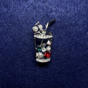 Brož Koktejl s různobarevnými křišťály a korálky, stříbrný kov, 15×35 mm