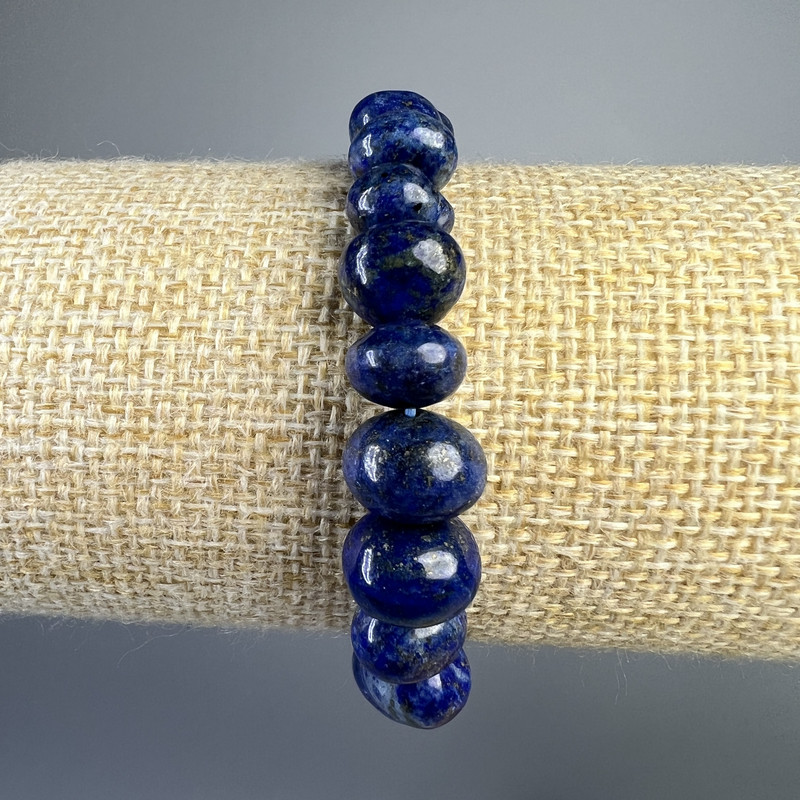 Náramek z lazuritu, přírodního kamene, velké broušené korálky, průměr 10×7 mm ±, délka 18 cm ± (elastický)