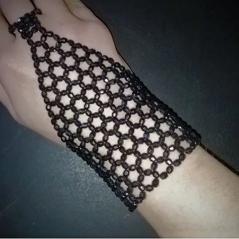 Náramek Panjé z achátových korálků na gumičce