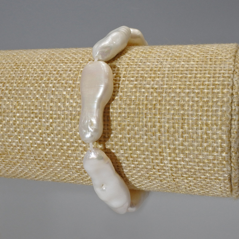 Náramek z barokních perel s odstínem benzínu, průměr 10×26 mm ±, délka 18 cm ± (elastický)