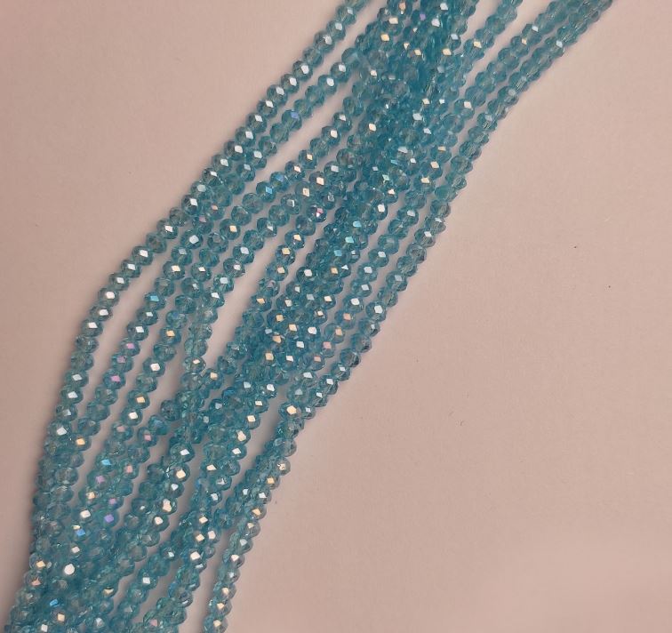 Korálky z českého křišťálu na vlásence modré s benzínovým leskem, brusované rondely, průměr cca 3,5×2,5 mm, délka 38 cm +