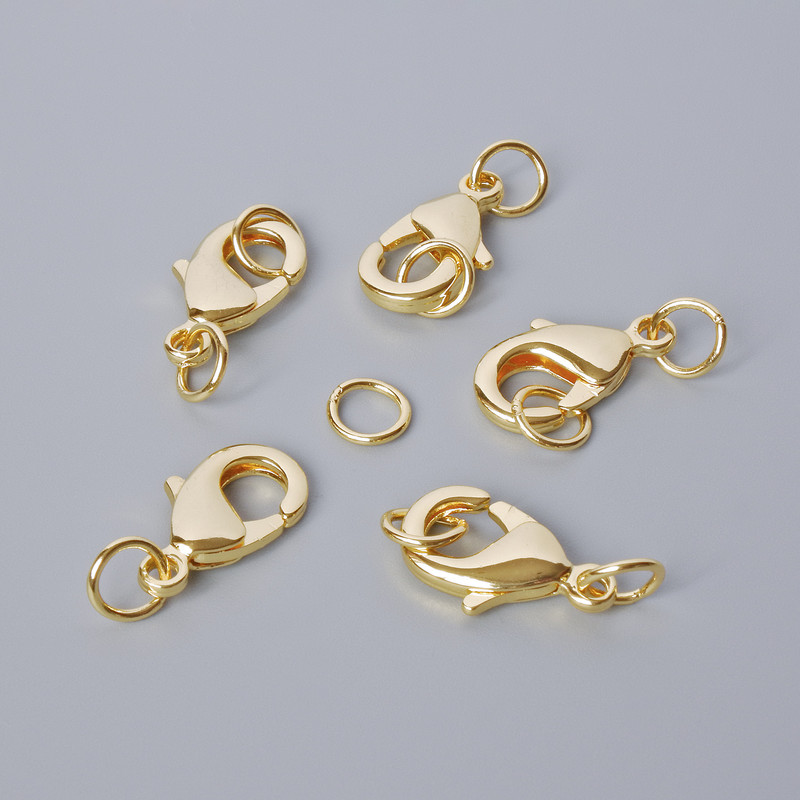 Karabinkové zapínání, průměr 15×8 mm, zlatá barva kovu, 1 ks