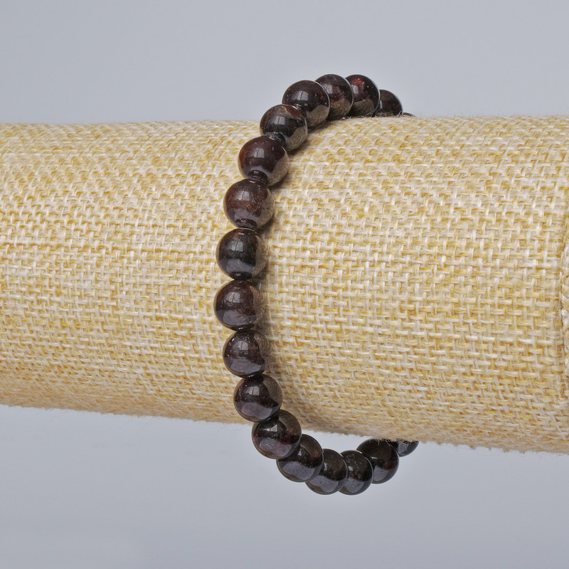 Náramek z granátu, hladké korálky, průměr 7,5 mm, délka 18 cm (elastický)