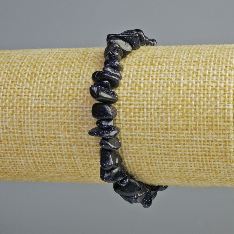 Náramek Aventurín Noční Kaíra (syntetický) drobné částečky, průměr 8×4 mm ±, délka 18 cm ± (elastická šňůrka)