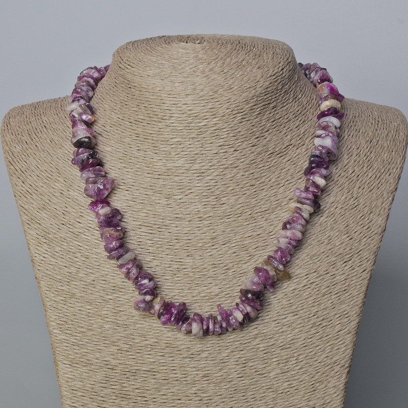 Náhrdelník z fosfosideritu, drobné kamenné fragmenty, průměr 13×3–8×4 mm+