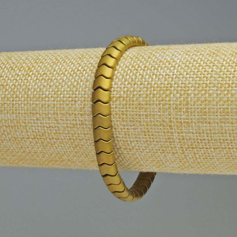 Náramek z hematitu hadí řetízek se zigzagovým vzorem, odstín matného zlata, průměr 7×5×5 mm, délka 18 cm, elastický