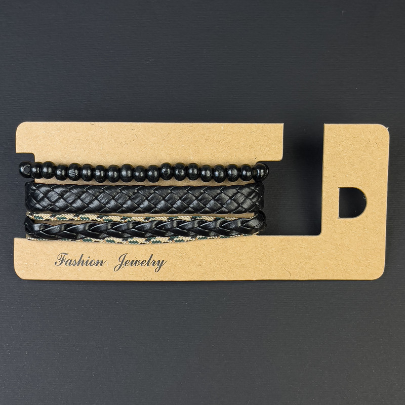 Trojitý náramek z ekokůže na stažení, délka 18–24 cm, korálky 6 mm