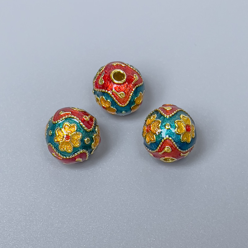 Korálka Cloisonné, tyrkysová, červená a žlutá smalt, průměr 10 mm ±, otvor 2 mm, zlatý odstín kovu, 1 ks