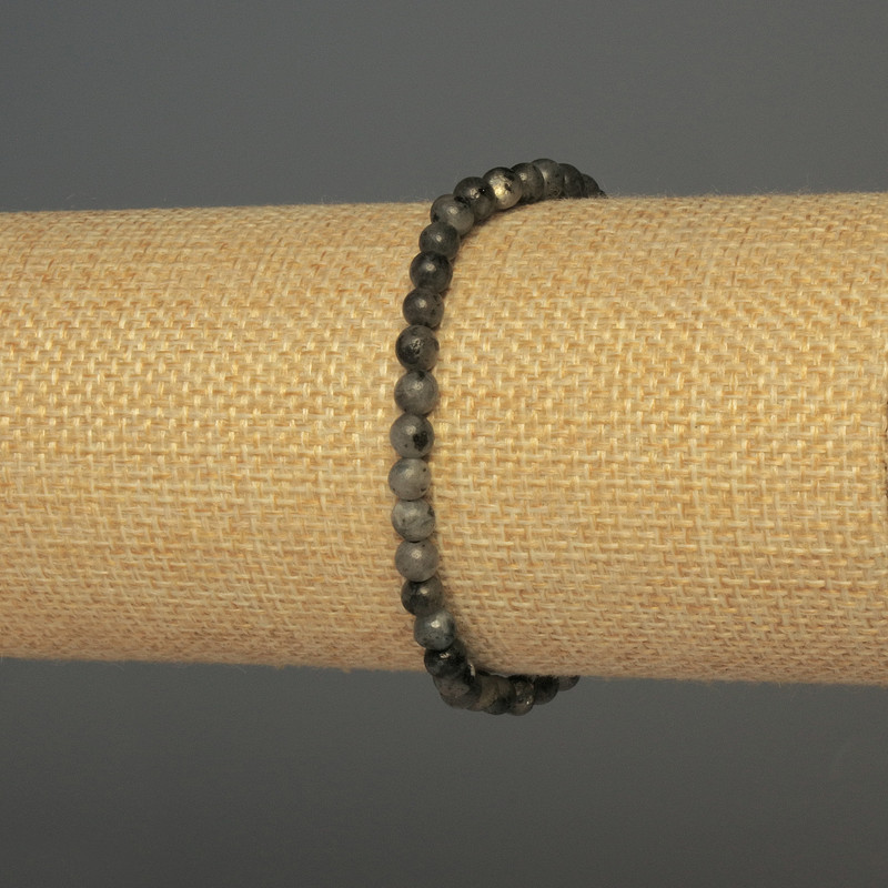 Náramek z labradoritu – hladké kuličky, průměr 4–5 mm, délka 18 cm, elastický